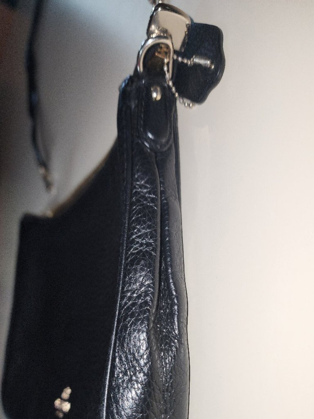 Coach Black Pebble Gold Hardware Cross Body Bag - Picture 4 of 7